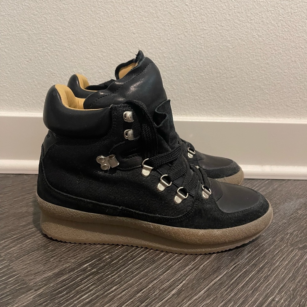 Size 38 Isabel Marant Gray High-Top Laced Sneakers with Gum-bottom